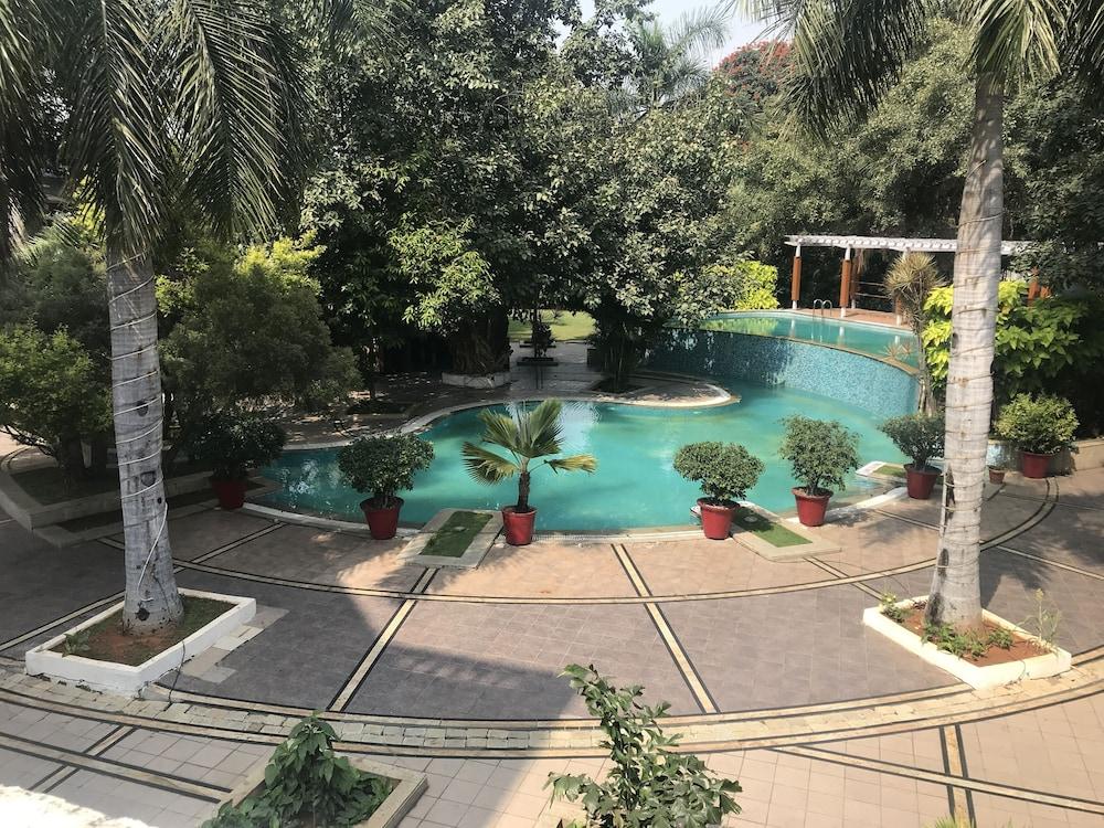 Hotel The Manohar Hyderabad Exterior foto