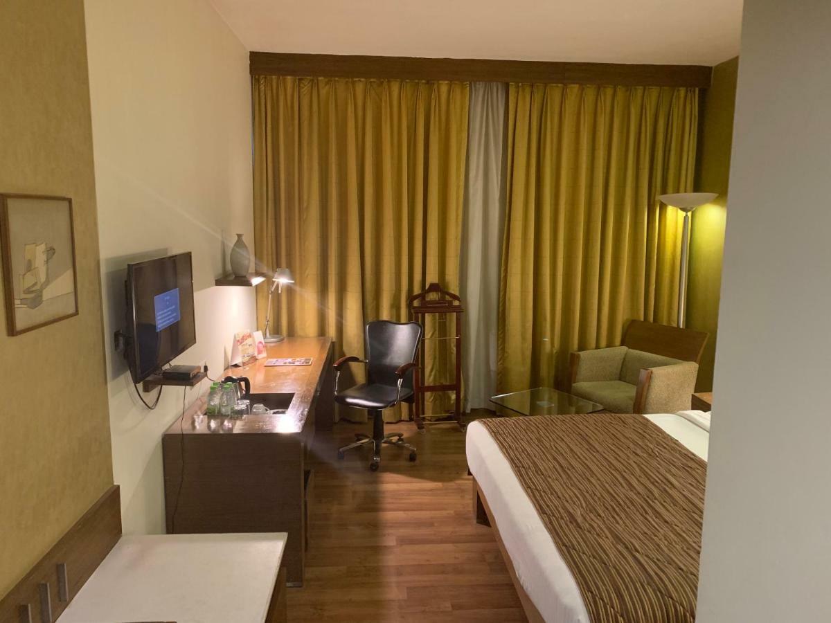 Hotel The Manohar Hyderabad Exterior foto